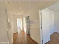 Apartamento T1+2 com Terraço | R/C Direito | Totalmente Remodelado