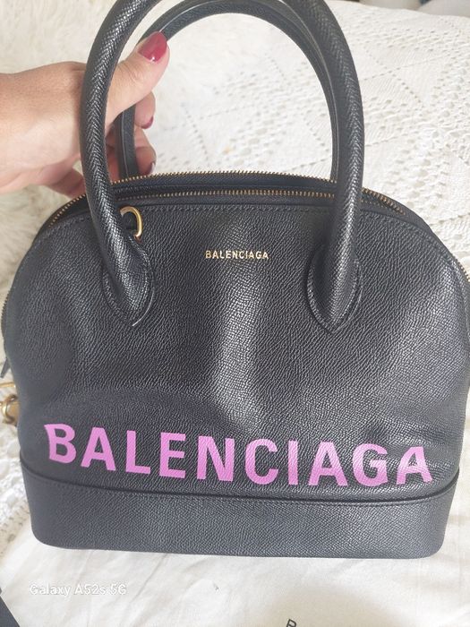 Mala senhora Balenciada