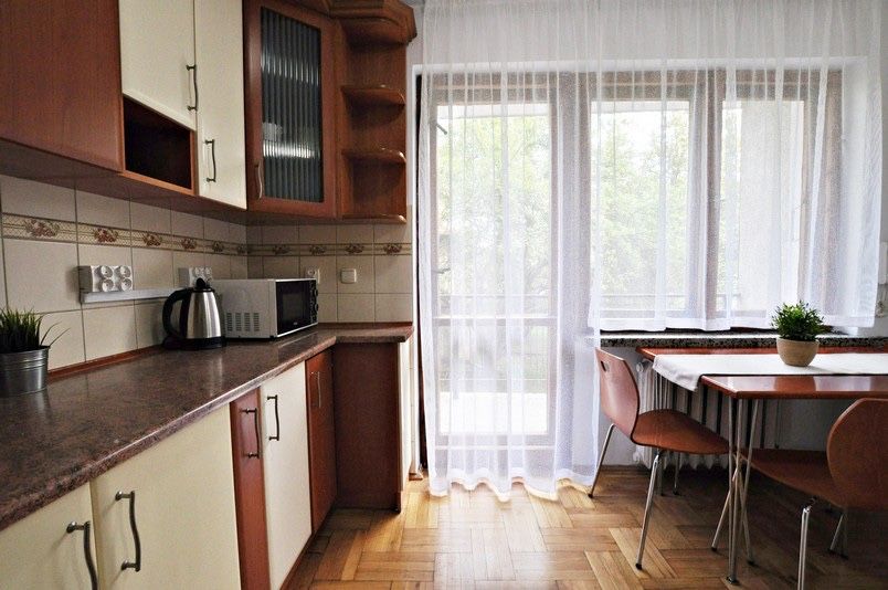 ZIELONOGÓRSKA 13 (Kapelanka,Campus UJ), pokoje 1 os., zielono, cicho