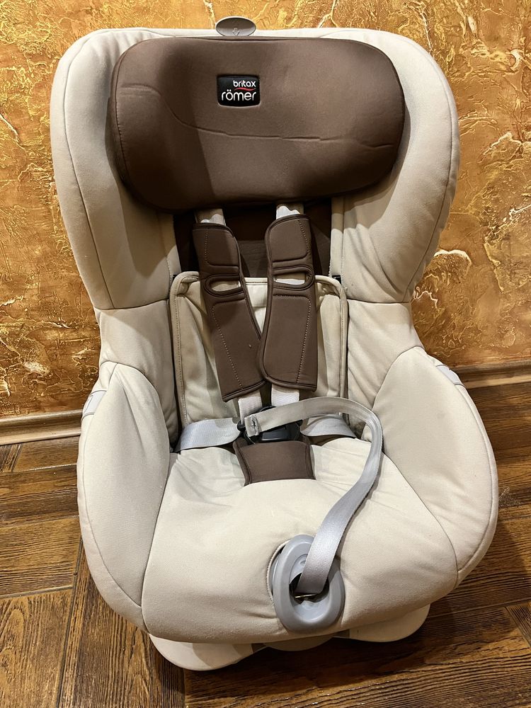 Автокрісло Britax romer