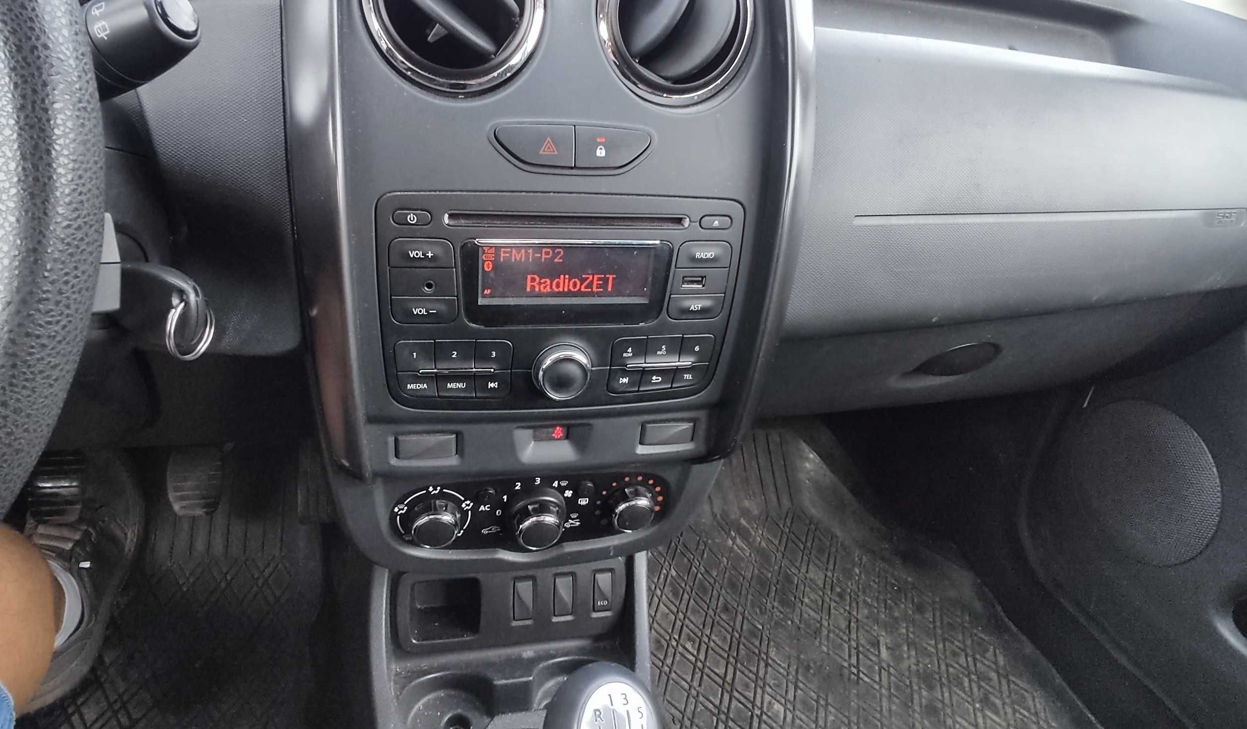 Dacia Duster Laureate 1.5 dCI 109 KM 2013r. LIFT Klima