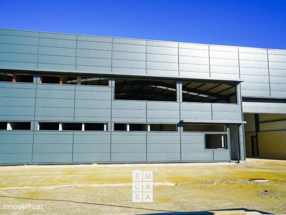 Pavilhão Industrial - Travanca