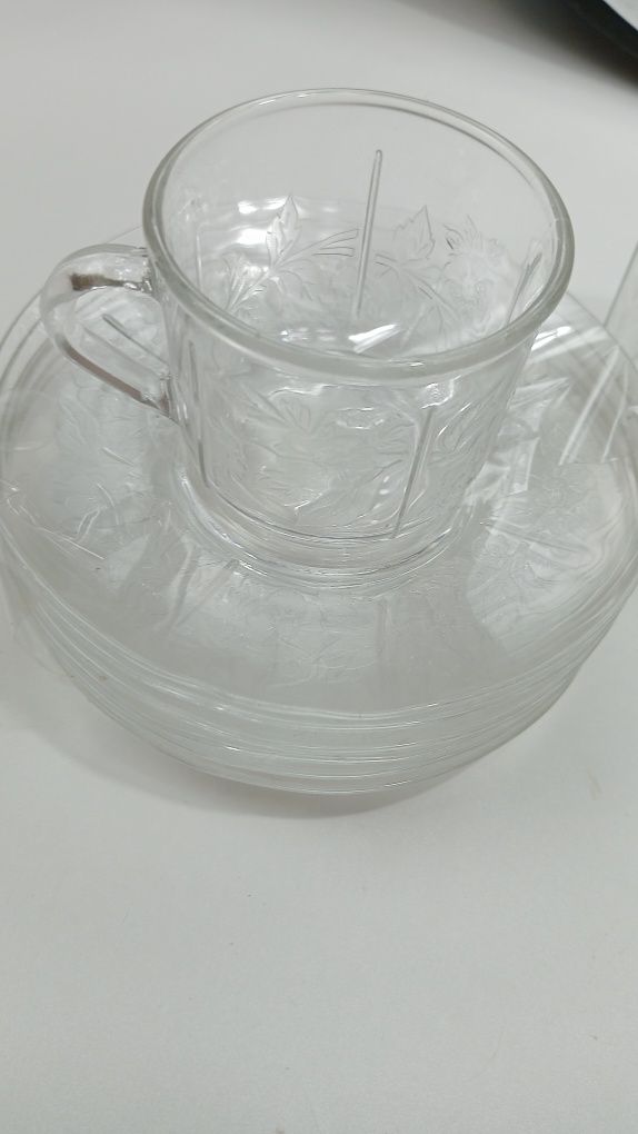 Conjunto de chávenas e pires de café