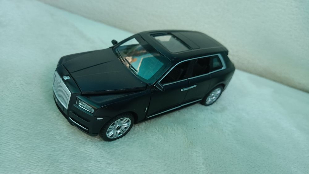 Машинка металева«Rolls-Royse» Ролс-Ройс, чорна, відкр двері, баг, капо