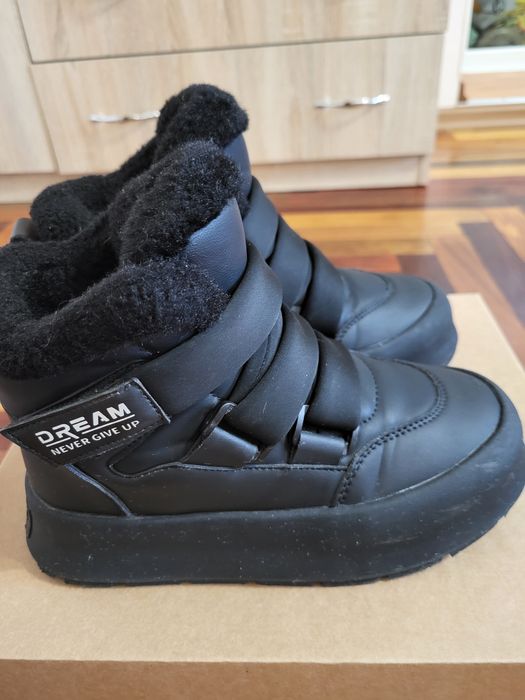 Зимние ботинки  на девочку