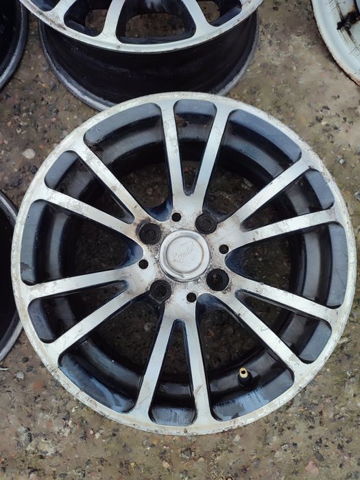 Продам легко сплавні диски 13