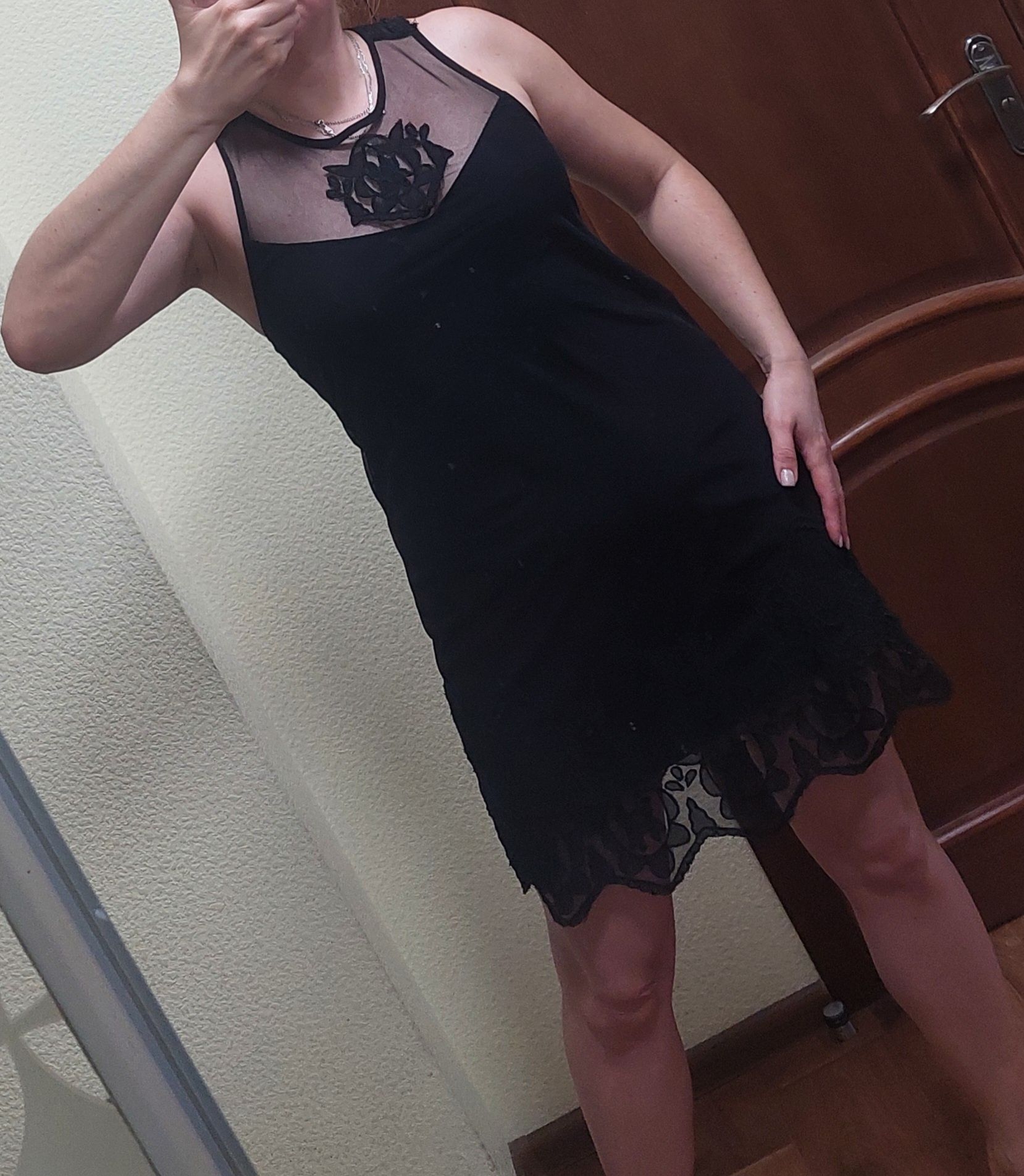 Сукня Guess. Красива сукня