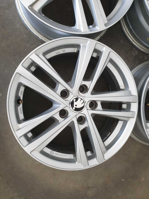 Alufelgi 16" Skoda Octavia II FL III IV VRS SuperB 5x112 Scout Karoq