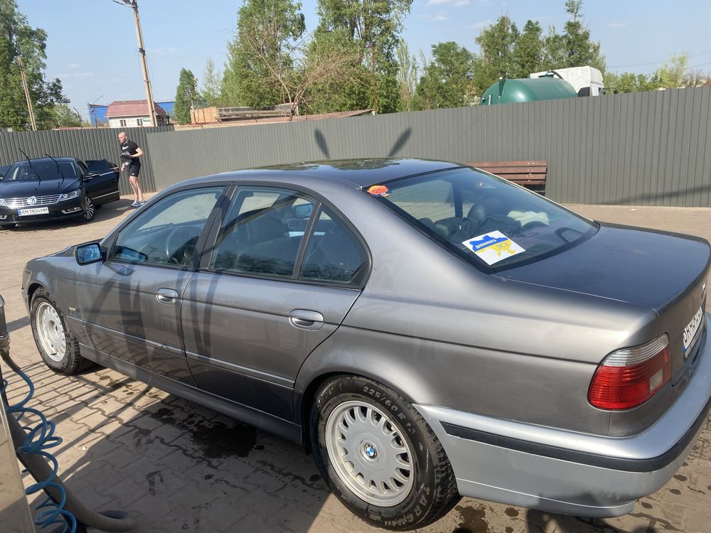 Продам BMW e39 в М пакеті 2003 року