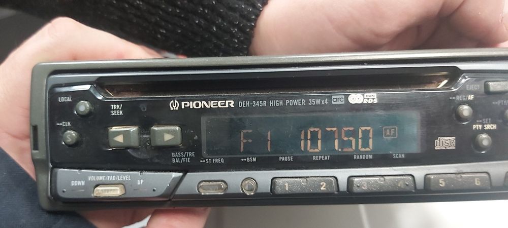 Radio samochodowe Pioneer DEH-345R