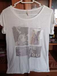 T-shirt Stradivarius nova