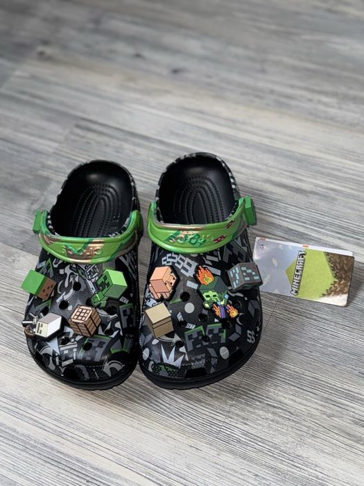 Дитячі сабо Crocs Minecraft  для хлопчика з джибітсами