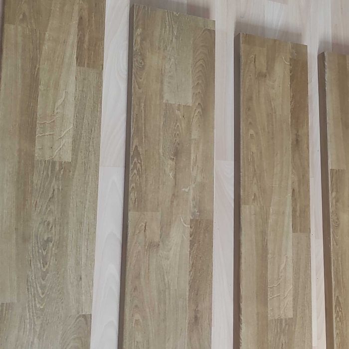 Półka, parapet dąb współczesny Swiss Krono 100x17,5x3,9 cm