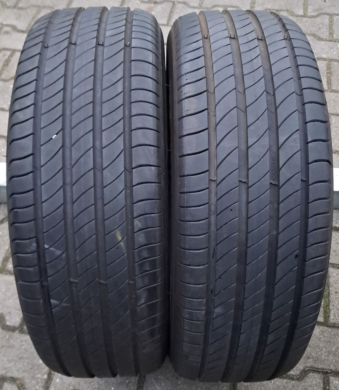215/55R17 94V Michelin Primacy 4