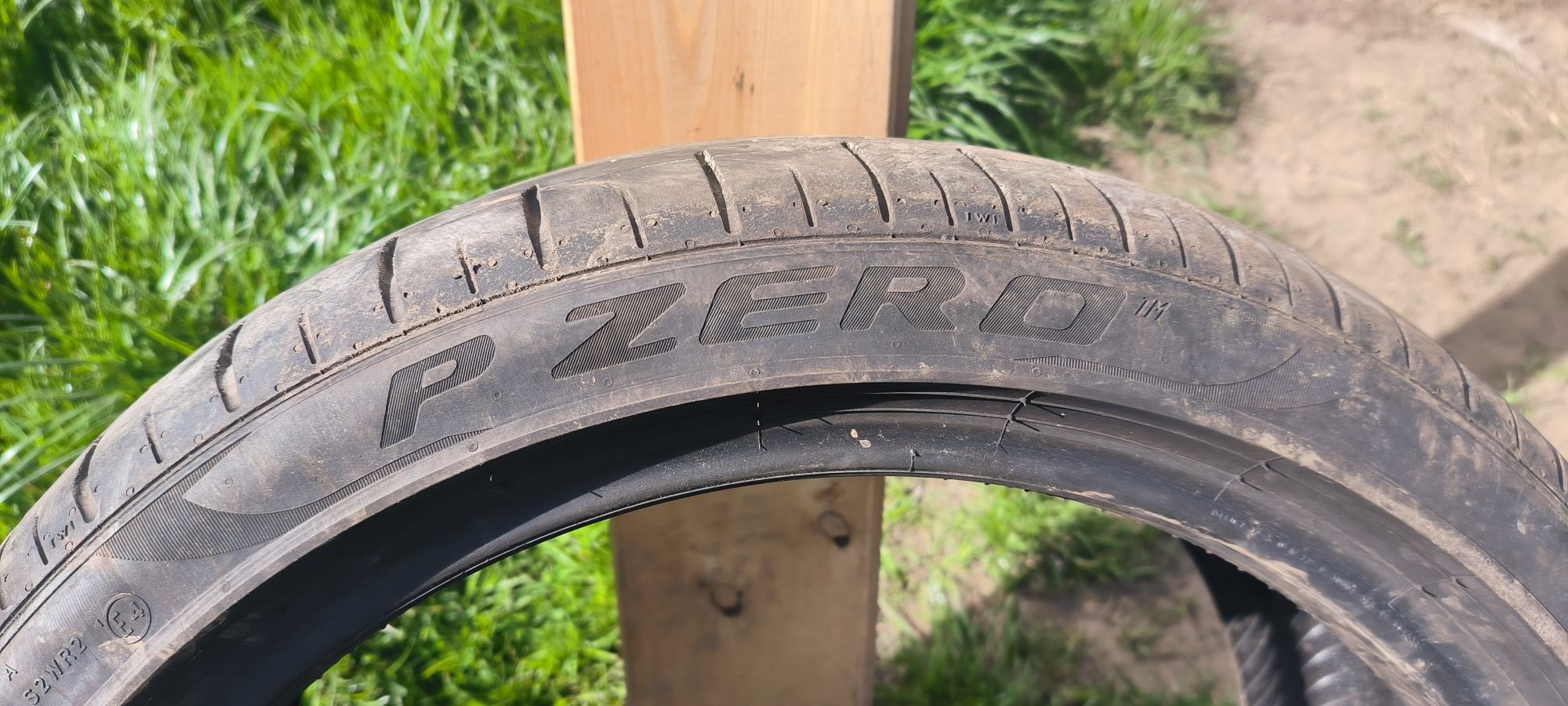 Pirelli p-zero 225/40/18 XLi  255/40/18 Lexus