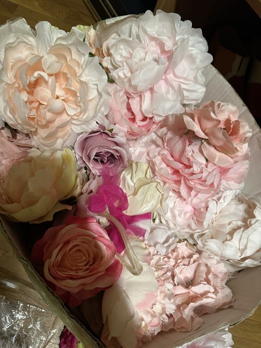 Штучні квіти для декору