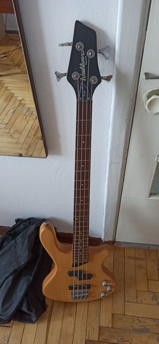 Бас гітара Washburn T14 Taurus
