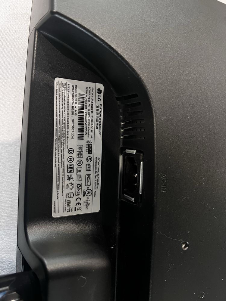 Sprzedam monitor LG Flatron W1943SS-PF