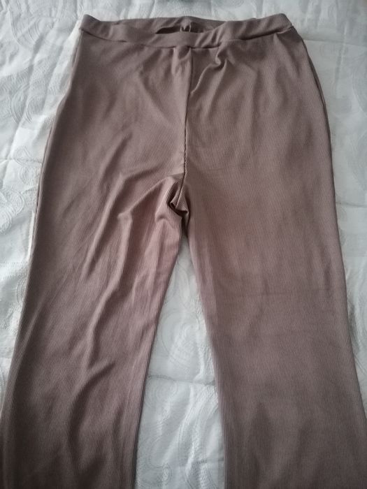 Calças confortáveis castanhas