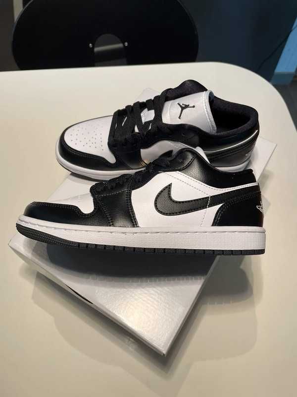 Jordan 1 Low panda noir et blanc