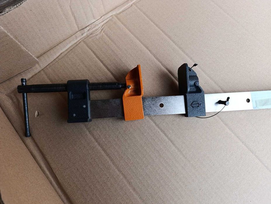 Ścisk stolarski techniczny śrubowy Magnusson długi 1219 mm