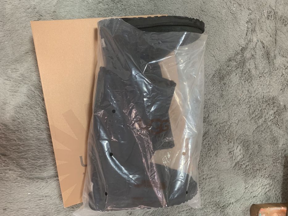Botas de Senhora, Marca UGG, n 38, cor, preto