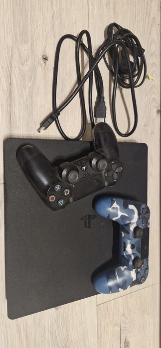 Konsola Ps4 slim 1 Tb