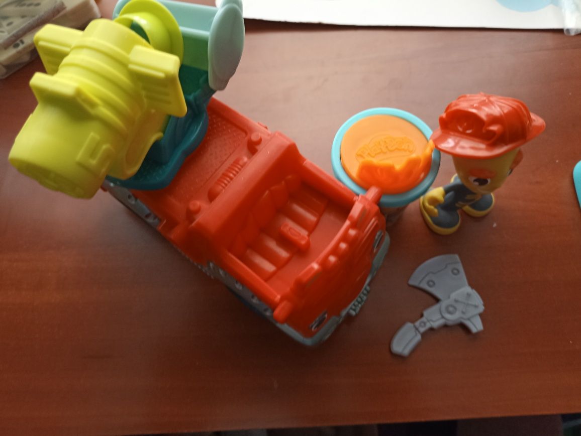 Akcesoria do zestawu Play Doh strażak