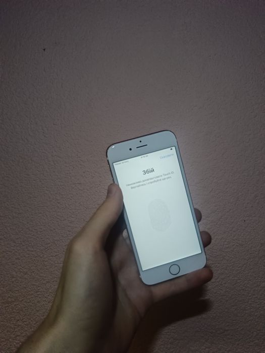 iPhone 6s 64gb rsim