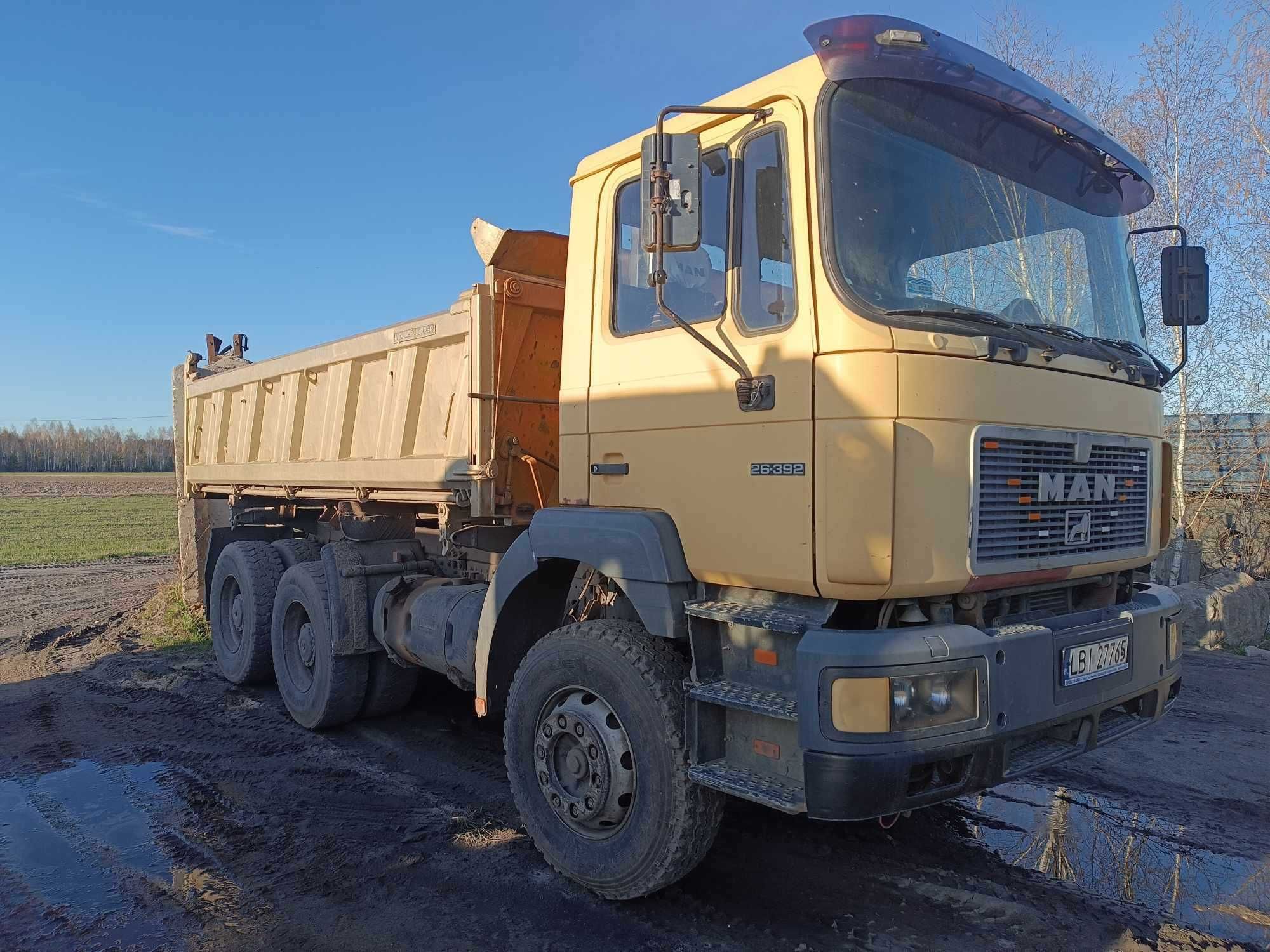 wywrotka MAN model 26.392
