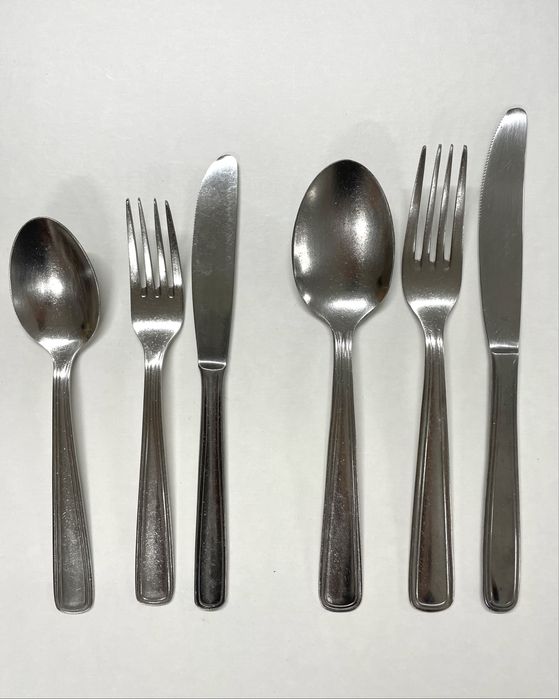 Faqueiro com conjuntos de 6 peças