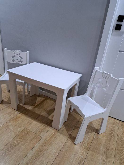 Stolik i 2 krzesełka