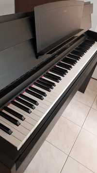 REZERWACJA Pianino cyfrowe Yamaha P-125 z drewnianym statywem