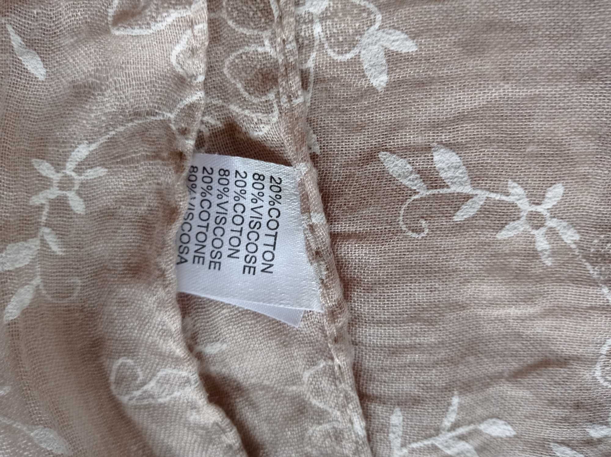 Szal ,komin kawa z mlekiem
