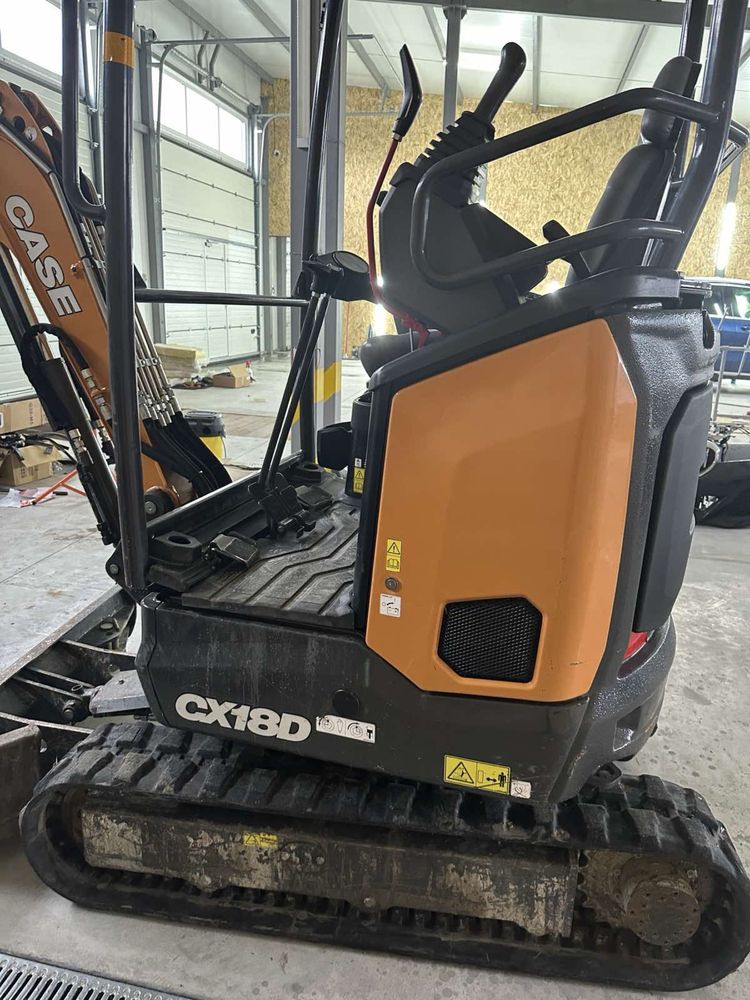 Міні екскаватор Case cx18d