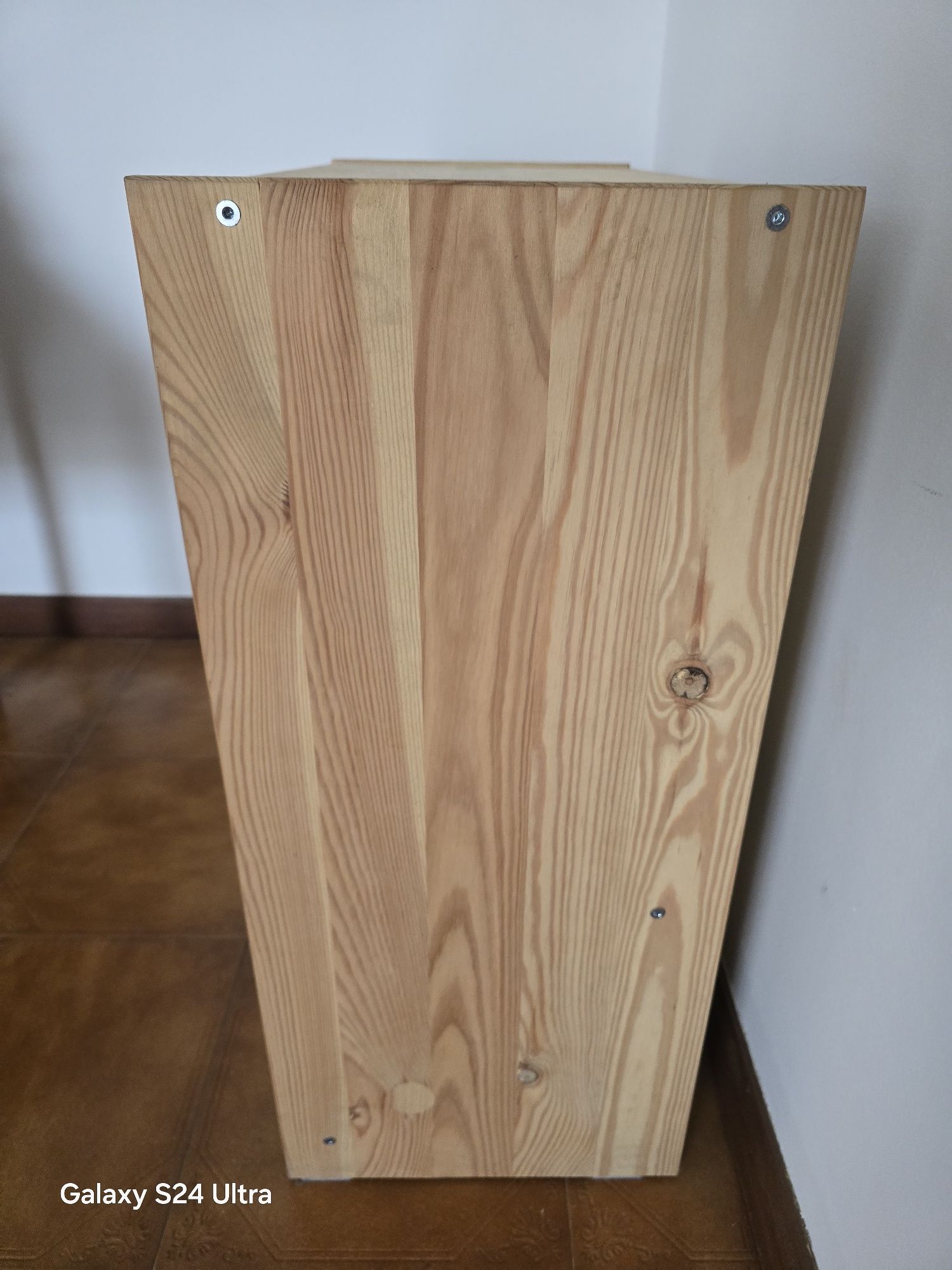 Comoda de pinho ikea
