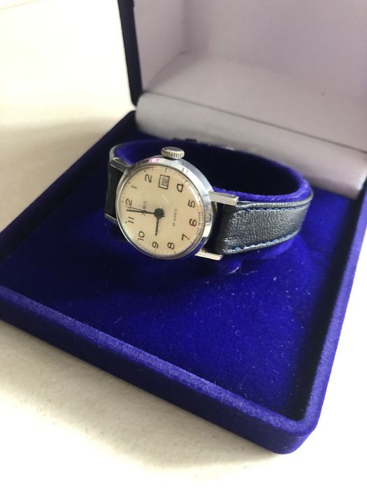 Zabytkowy zegarek damski radzieckiej marki Zaria Ussr Vintage