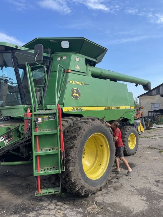 Комбайн зернозбиральний ДЖОН ДІР 2264, JOHN DEERE 2264, 2000 р.в.