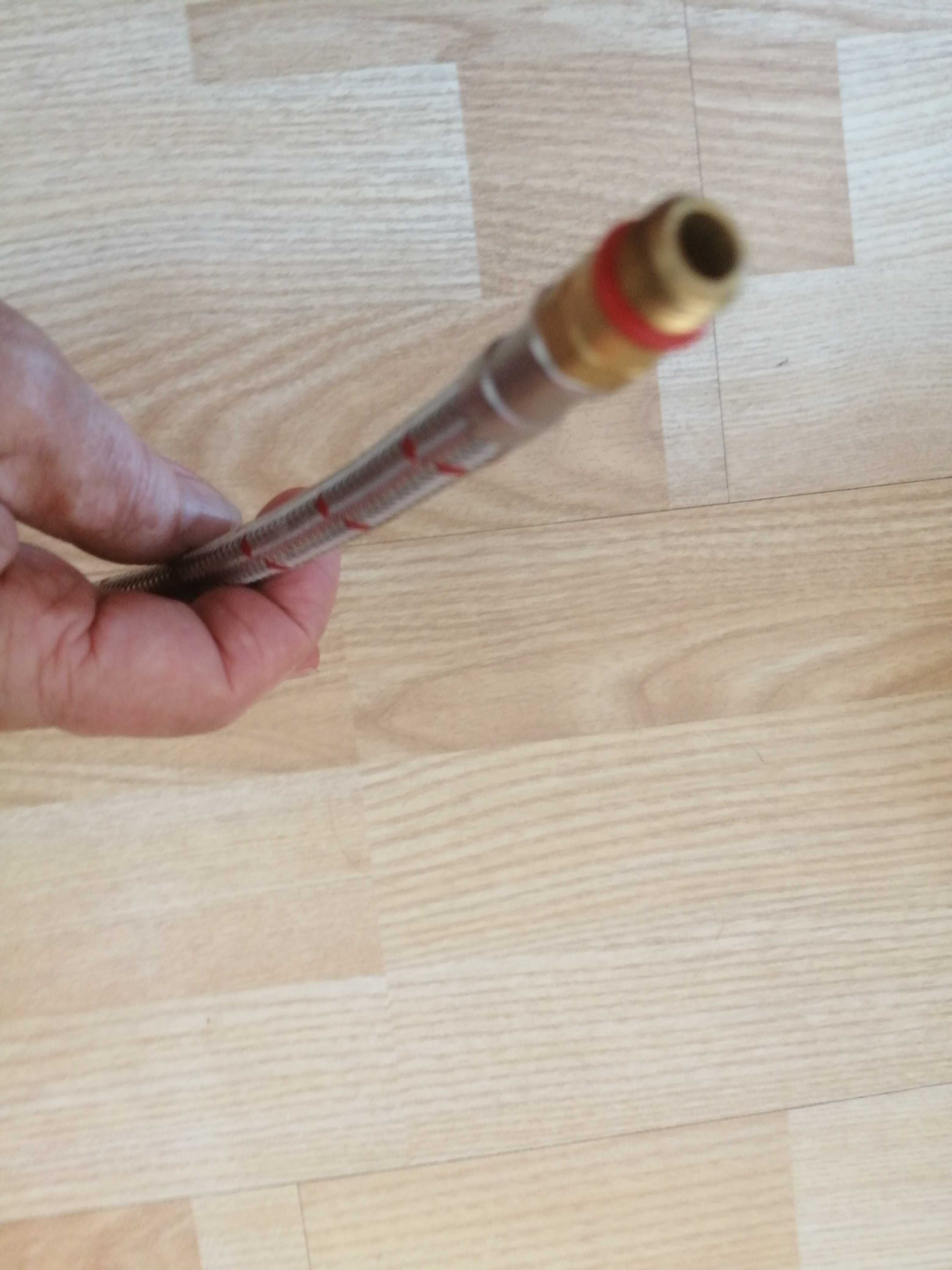 Nowy, Wężyk 3/8 cal dl 40 cm do baterii  8 zł 8