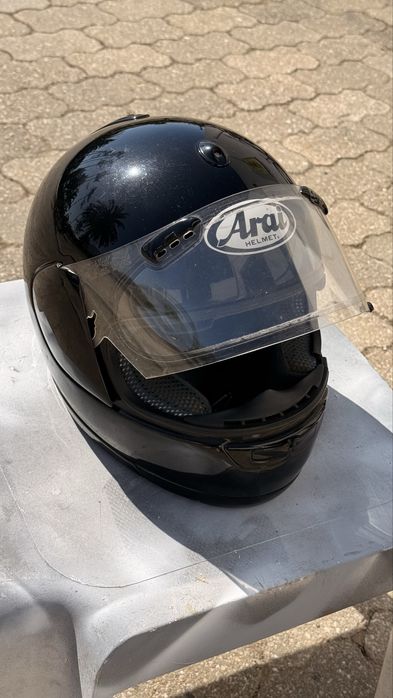 Capacetes arai bom estado