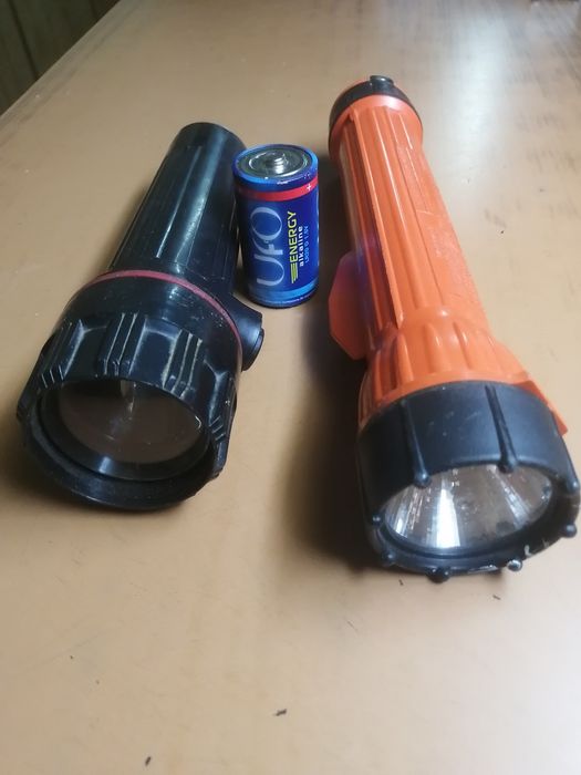 Продам Два фонаря на батарейках.