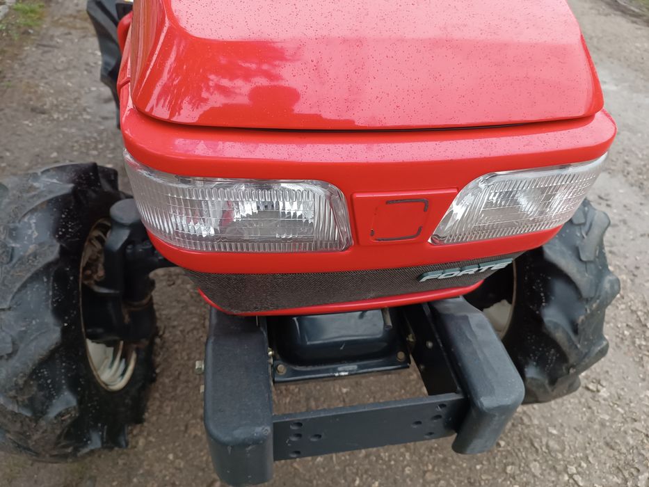 Японський мінітрактор.Трактор.