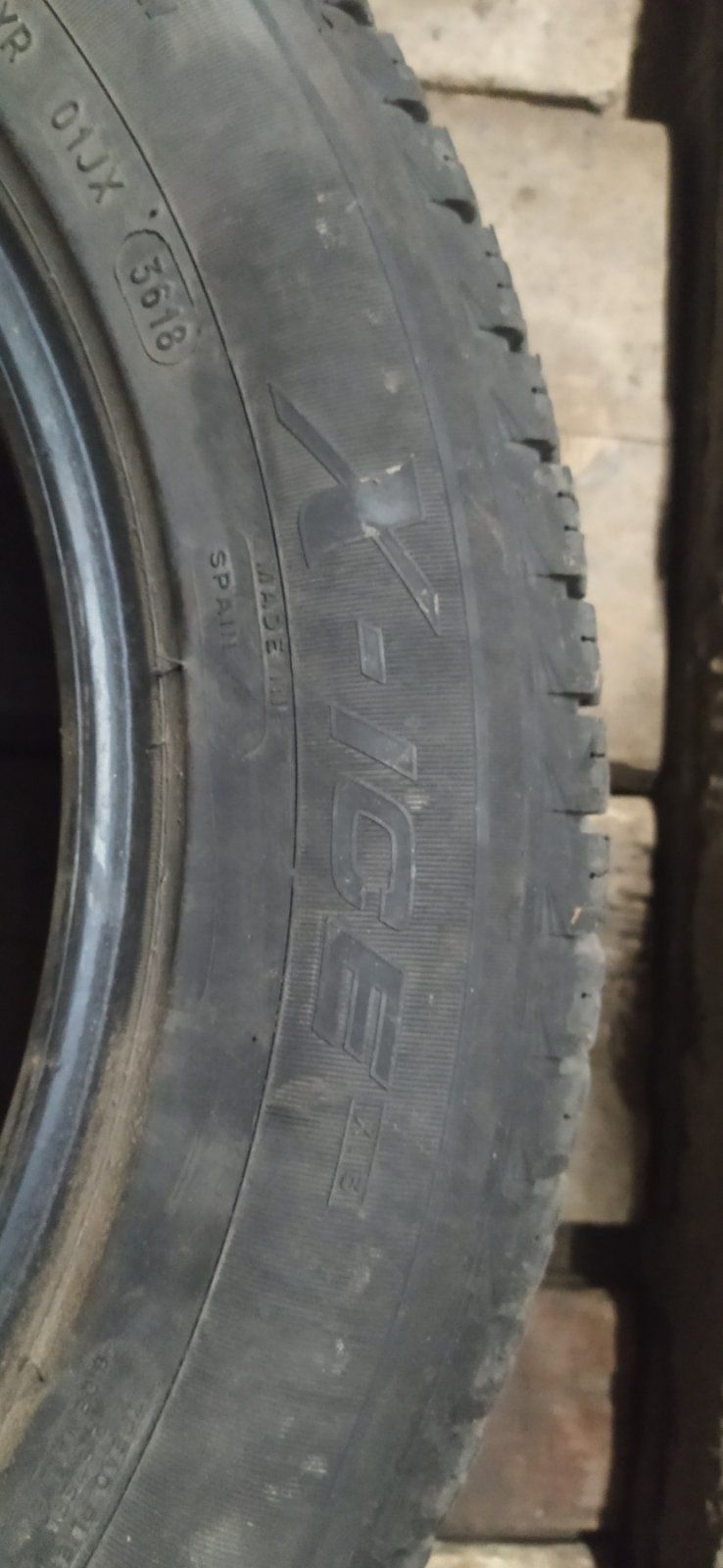 Шини зимові Michelin X-Ice 225/55 R18