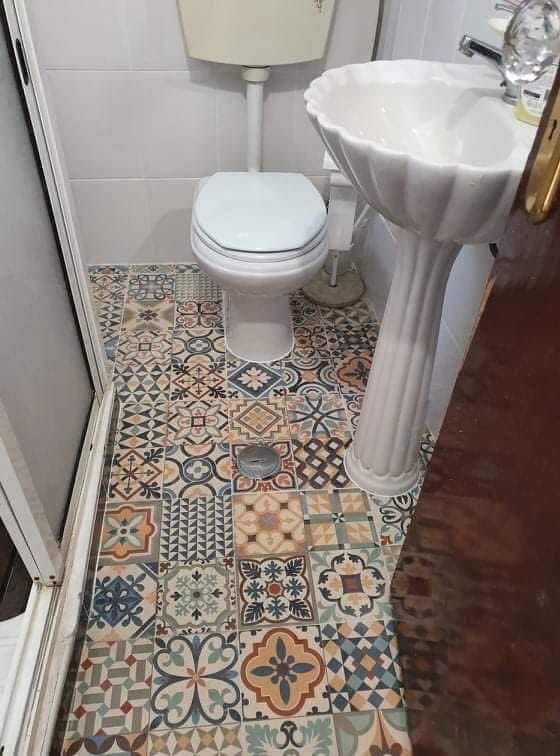 Alugo quarto em Setubal