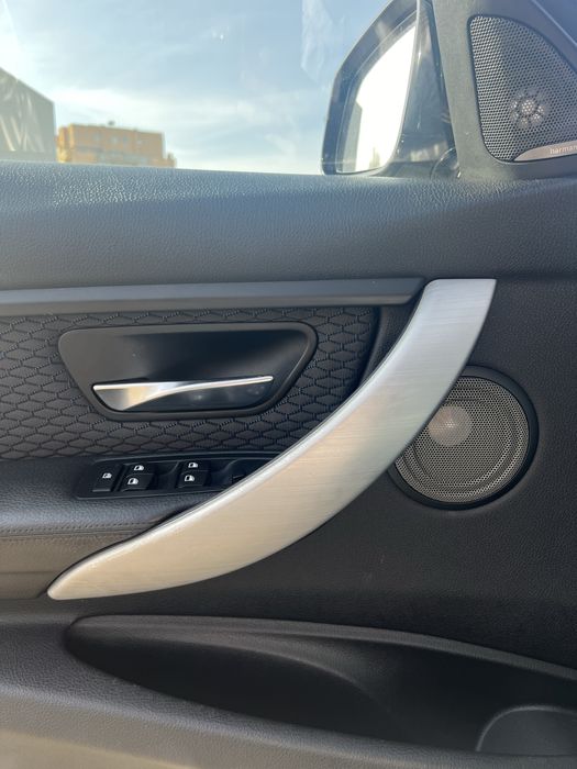 Carrinha BMW 320d Touring Pack M