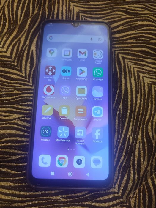 Смартфон Xiaomi Redmi 10C, 4/64, отличн.состоян, чехол, стекло,зарядка