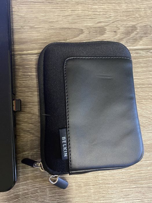 Чехол Belkin Cover Sleeve для планшета 7" Black (F7P148cwC00)