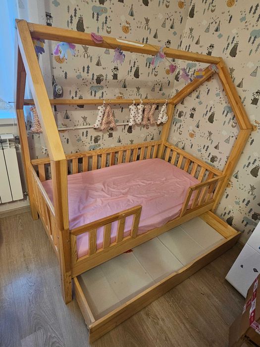 Łozko dziecięce domek