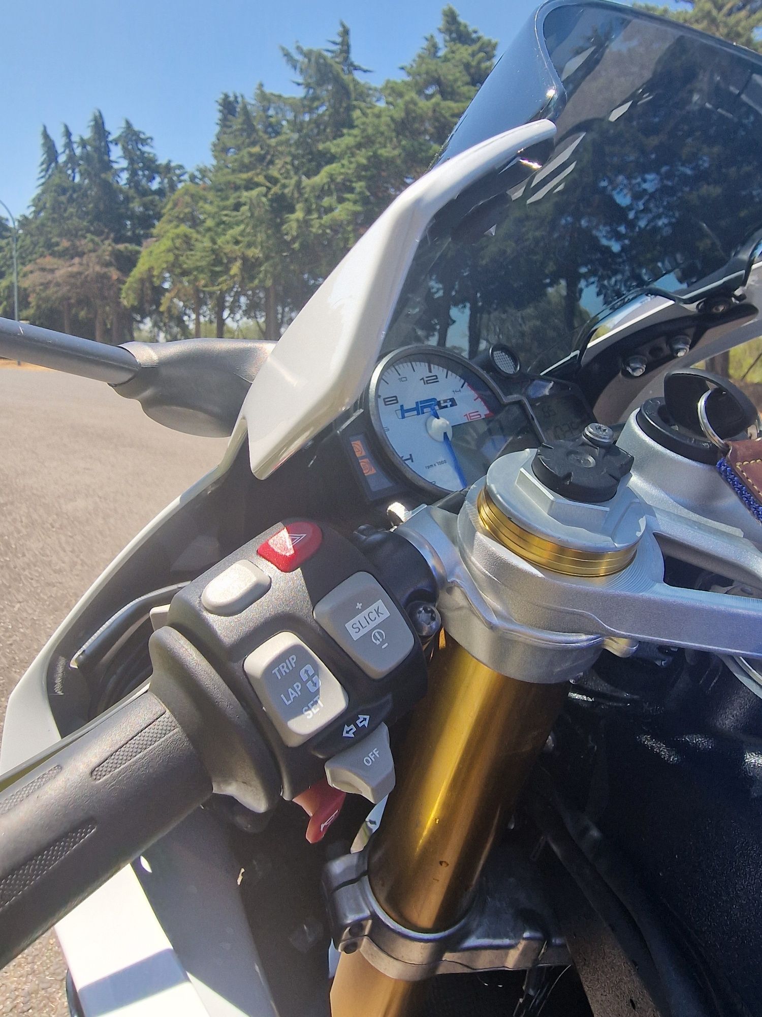 Bmw hp4 competição