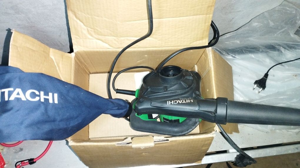 воздуходувка пылесос Hitachi RB40SA